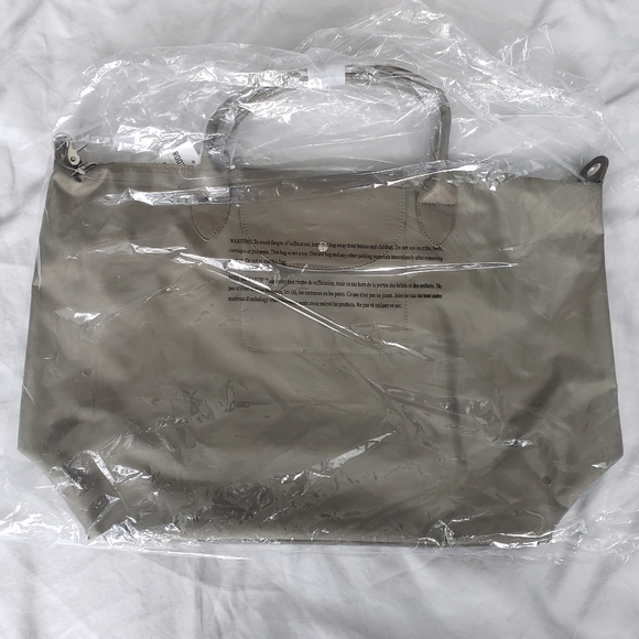 NWT Roots Large Tote Bag with Crossbody Bag - Picture 6 of 9